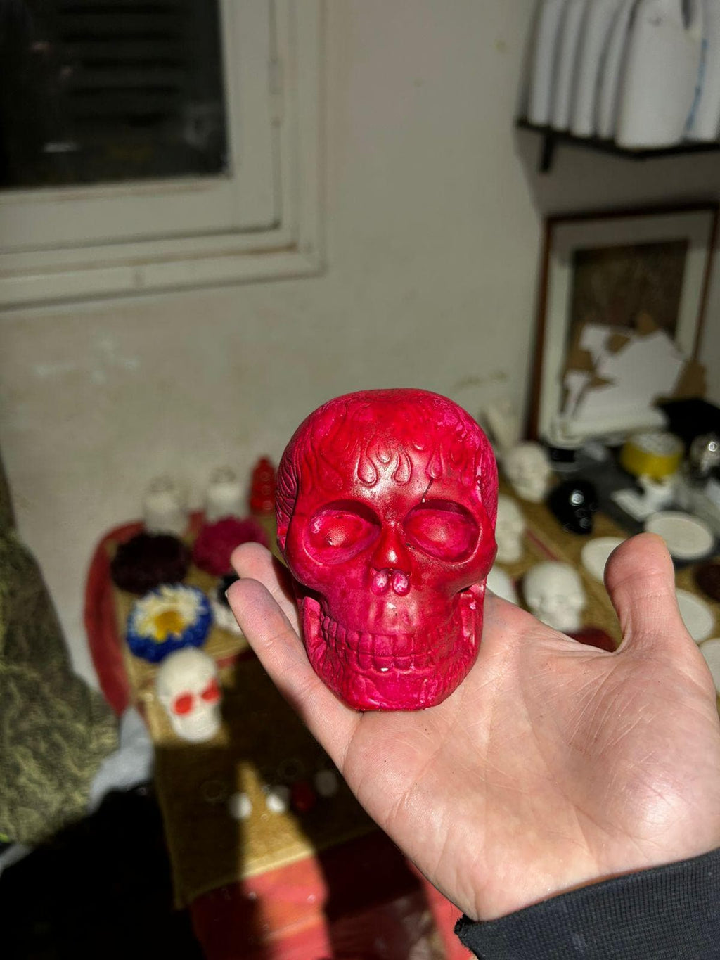 Décoration Tête de Mort en Plâtre – Pièce Artistique Unique & Chic