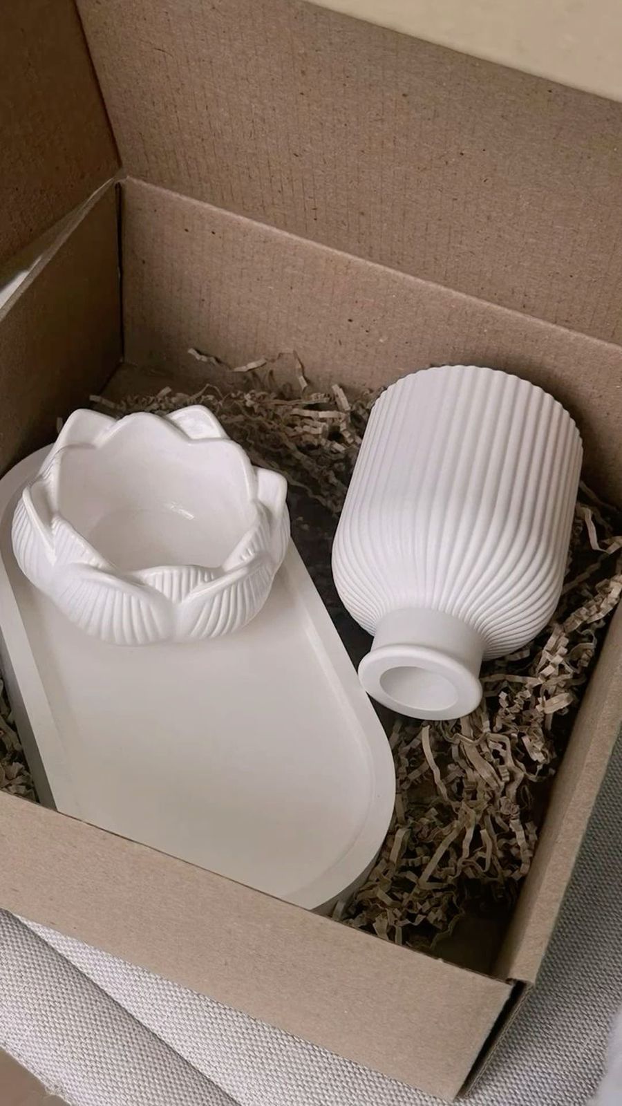 Ensemble Décoration Moderne en Gypse – Vase Minimaliste Fait Main