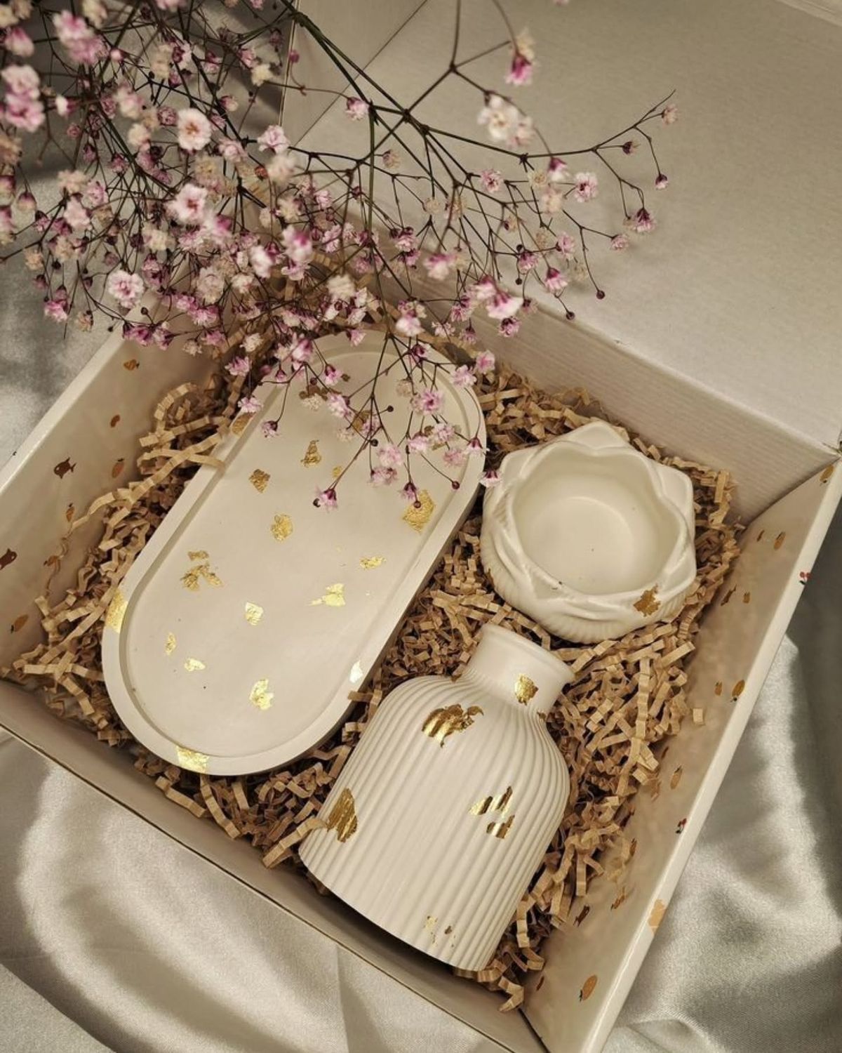 Ensemble Décoration Moderne en Gypse – Vase Minimaliste Fait Main